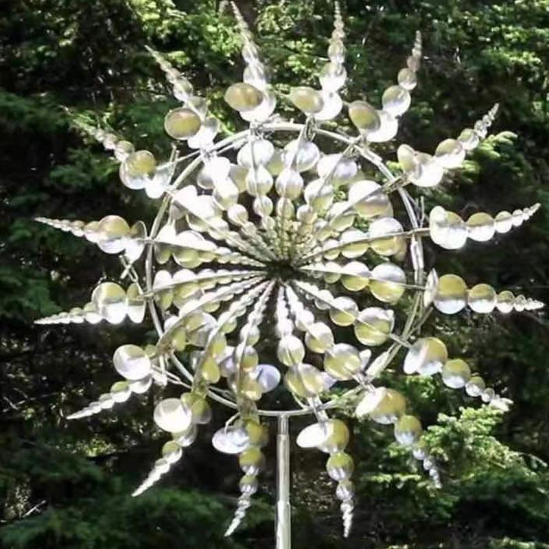 Skulpturales Windspiel aus Metall für Garten und Terrasse mit beruhigender Drehbewegung | Restfield