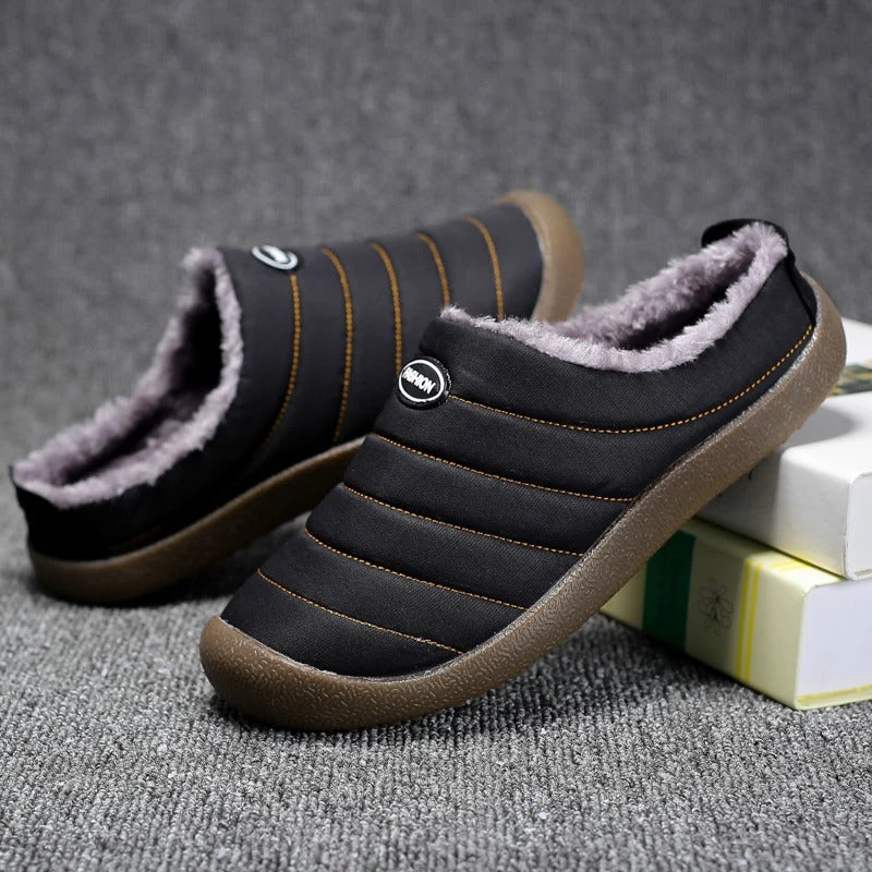 Gefütterte Herrenhausschuhe mit warmer Plüschfütterung, rutschfeste Schlupfschuhe, bequeme Winterschuhe für drinnen und draußen | Sansoti