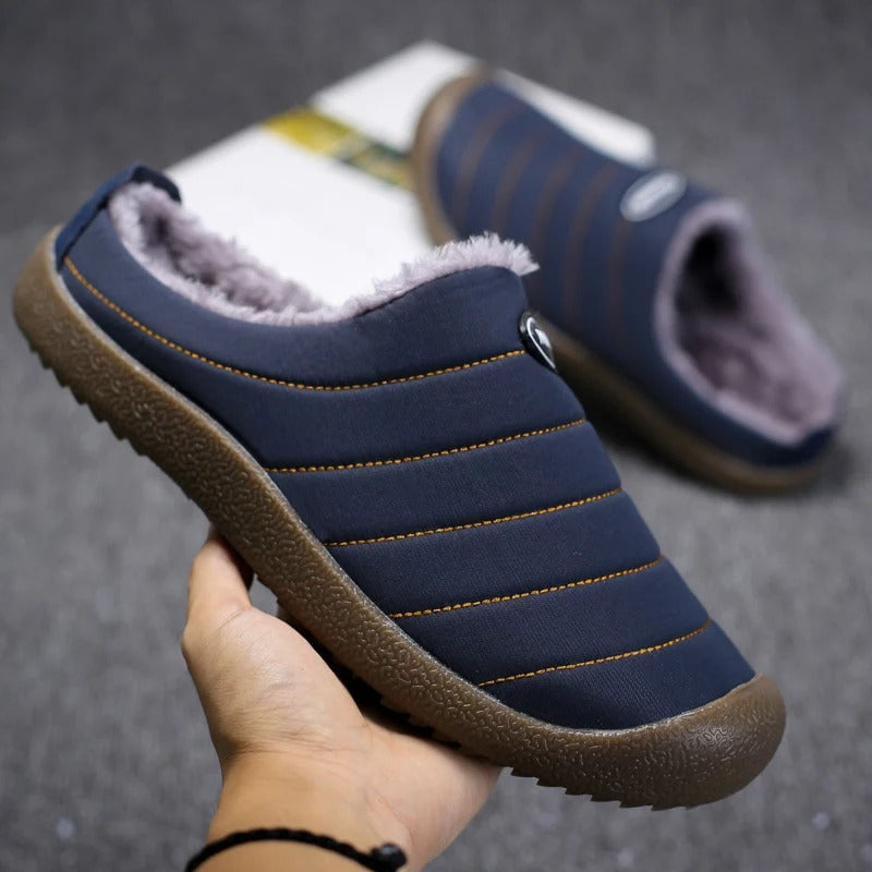 Gefütterte Herrenhausschuhe mit warmer Plüschfütterung, rutschfeste Schlupfschuhe, bequeme Winterschuhe für drinnen und draußen | Sansoti