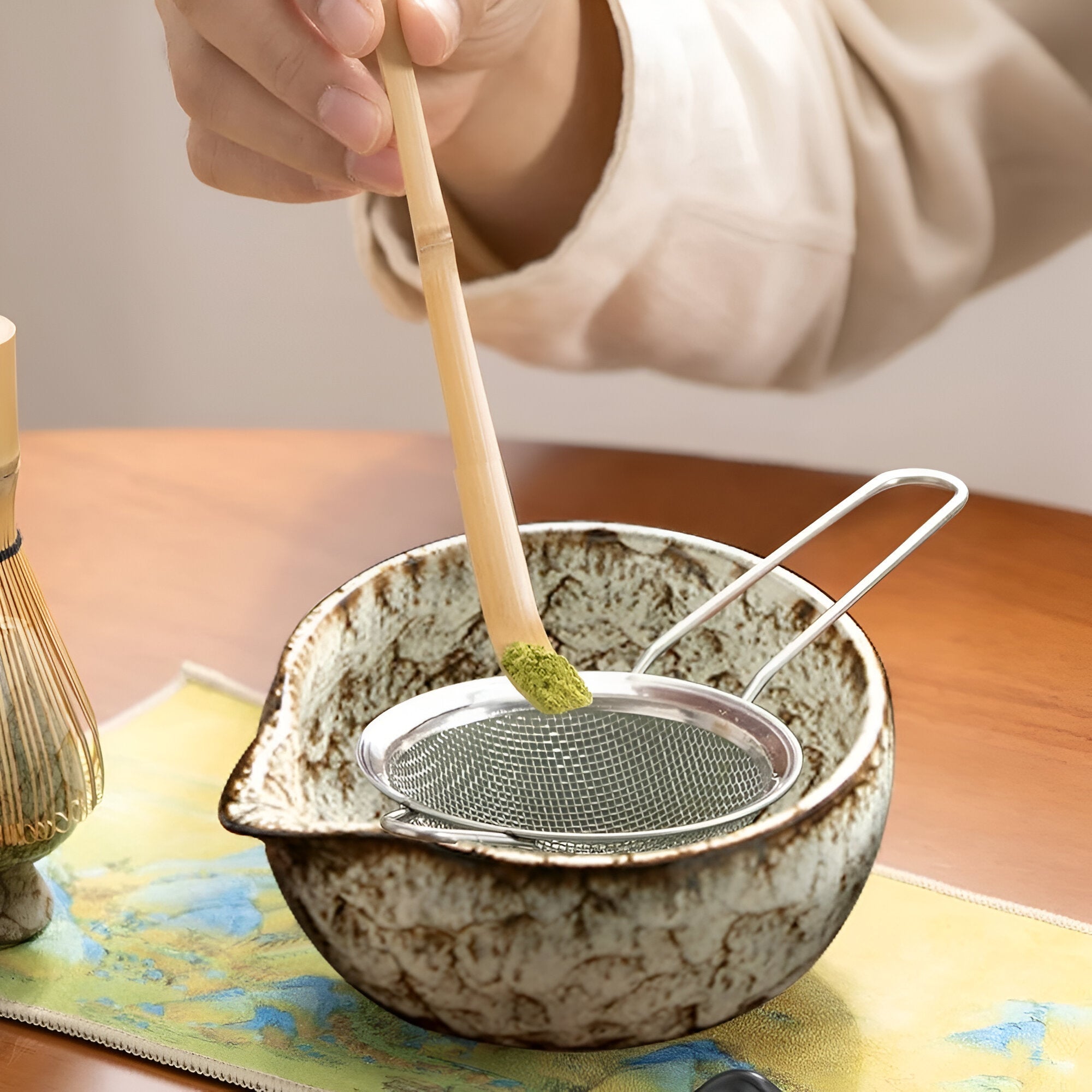 Japanse matcha theeset van keramiek met klopper, kom en accessoires voor traditionele theeceremonie | Sansoti