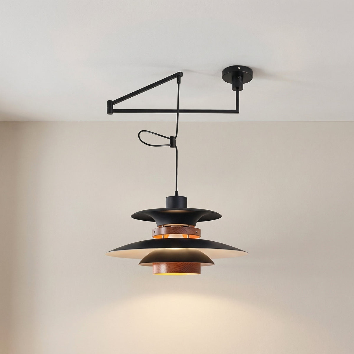 Suspension réglable à quatre points lumineux avec accents en bois naturel, métal, E27, bras pivotant, plafonnier | Sansoti