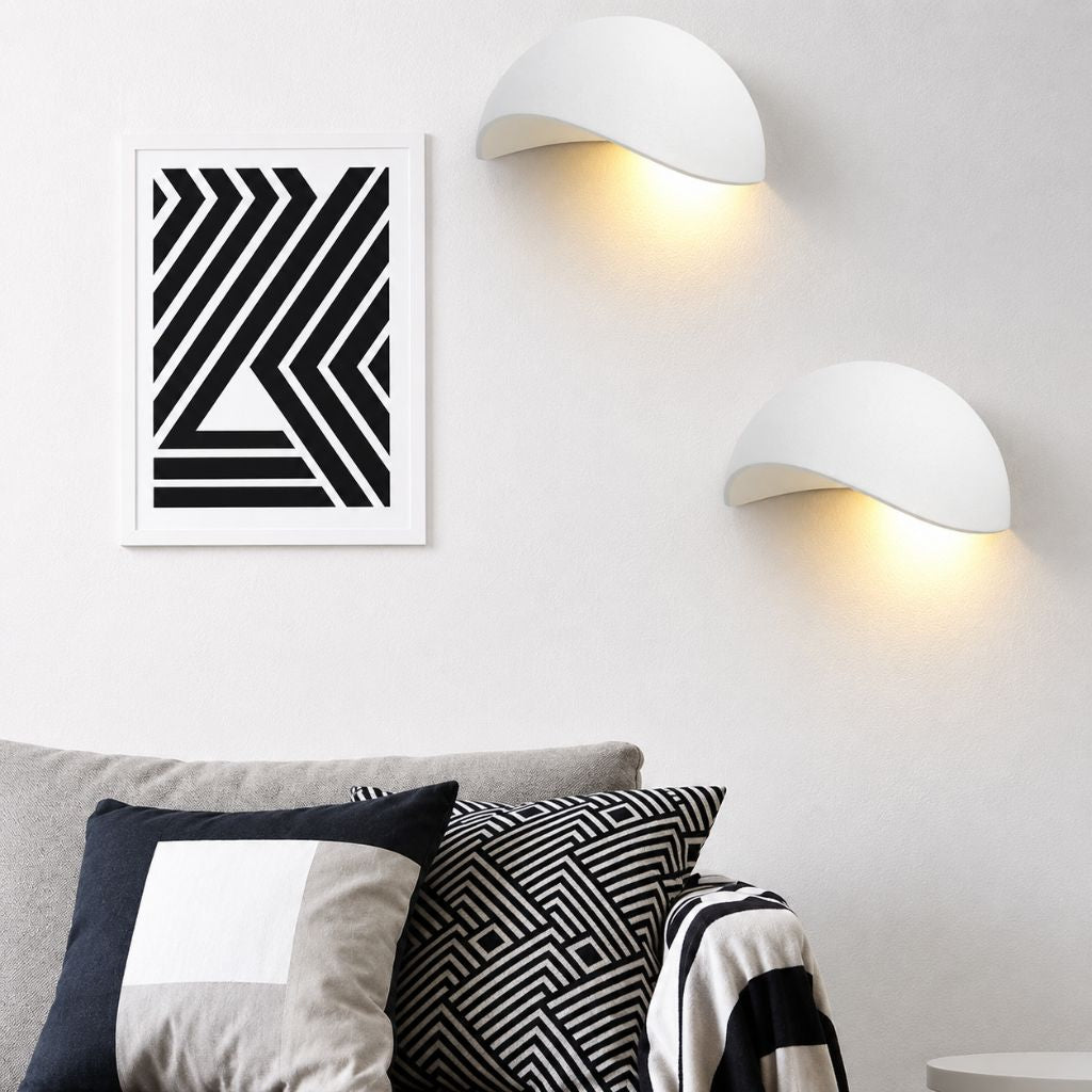 Halbrunde LED-Wandleuchte aus Aluminium, 20 cm, warmweißes bis neutralweißes Licht für Schlafzimmer, Wohnzimmer und Flur, wasserdicht nach IP65 | Sansoti