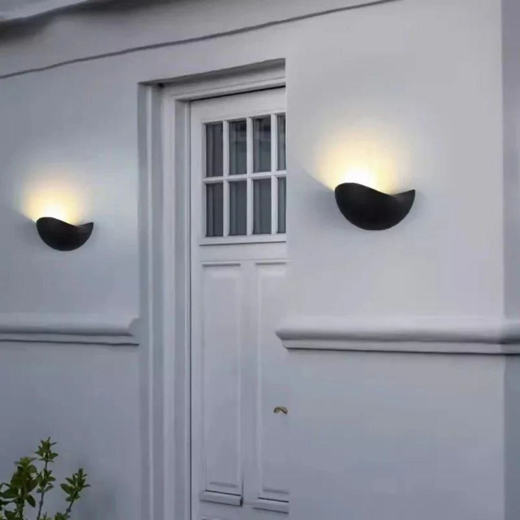 Halbrunde LED-Wandleuchte aus Aluminium, 20 cm, warmweißes bis neutralweißes Licht für Schlafzimmer, Wohnzimmer und Flur, wasserdicht nach IP65 | Sansoti