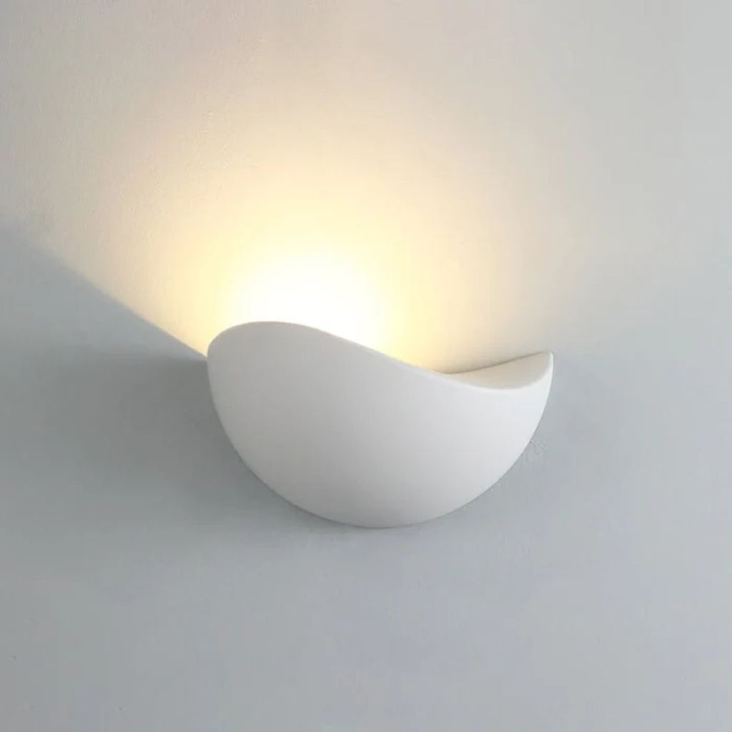 Halbrunde LED-Wandleuchte aus Aluminium, 20 cm, warmweißes bis neutralweißes Licht für Schlafzimmer, Wohnzimmer und Flur, wasserdicht nach IP65 | Sansoti