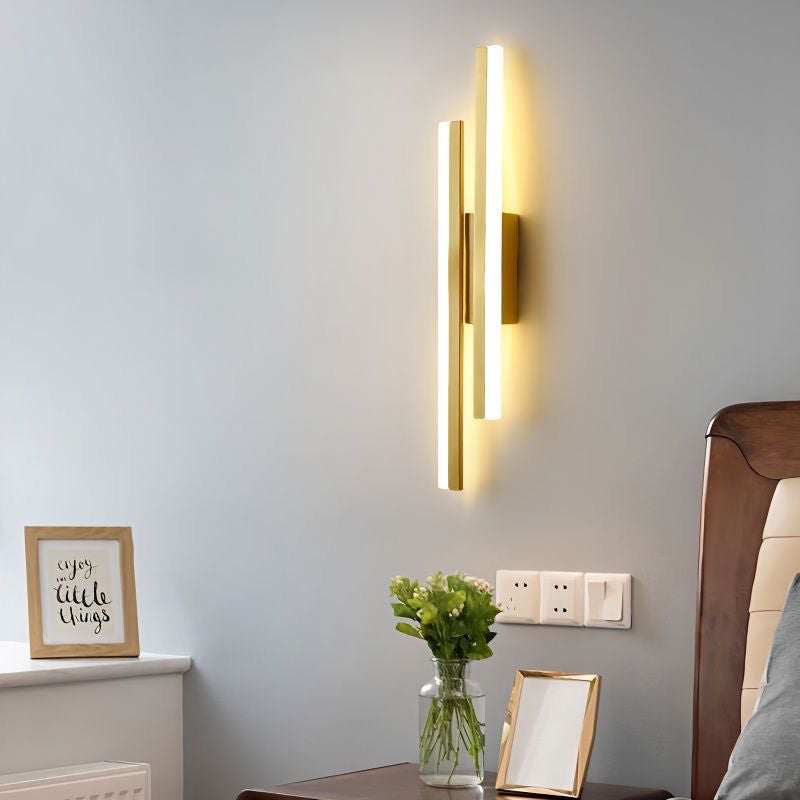 Pionowa ścienna lampa LED z metalową linią, 48 cm, ciepłe białe światło, nowoczesna, do sypialni i salonu | Sansoti