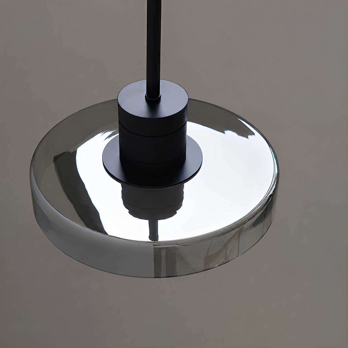 Szklana lampa wisząca o minimalistycznym designie, regulowanej wysokości i aluminiowej konstrukcji, oświetlenie LED do jadalni i salonu | Sansoti