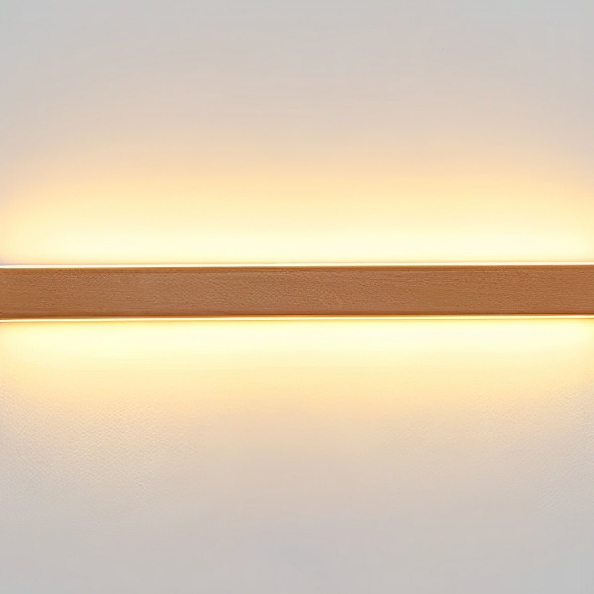 Applique murale LED en bois longue rectangulaire à intensité variable, éclairage haut-bas, design scandinave, intérieur moderne et chaleureux | Sansoti