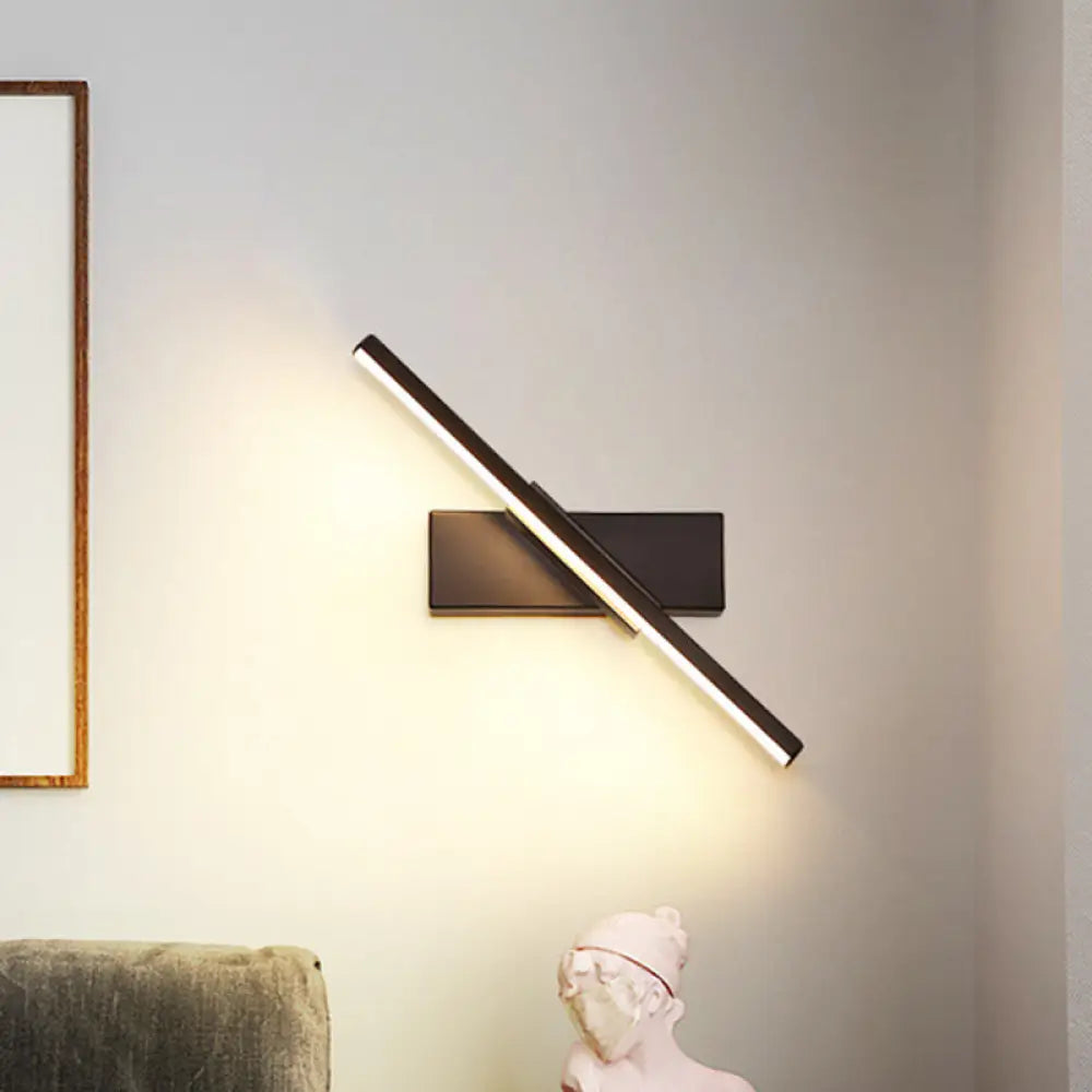 Lineare LED-Wandleuchte mit Acryl-Lichtstreifen für moderne Innenräume, Schwarz oder Weiß, stimmungsvolles Lichtdesign | Sansoti