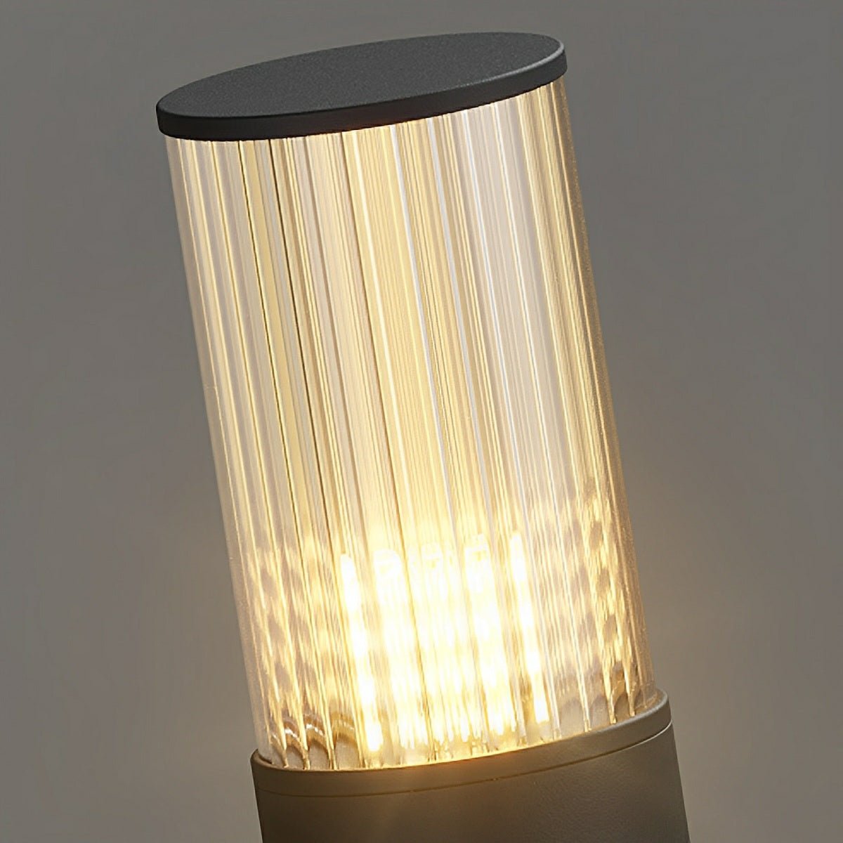 Lampe de jardin LED cylindrique en aluminium noir de 40-80 cm, éclairage extérieur câblé pour allées, accès et villas | Sansoti
