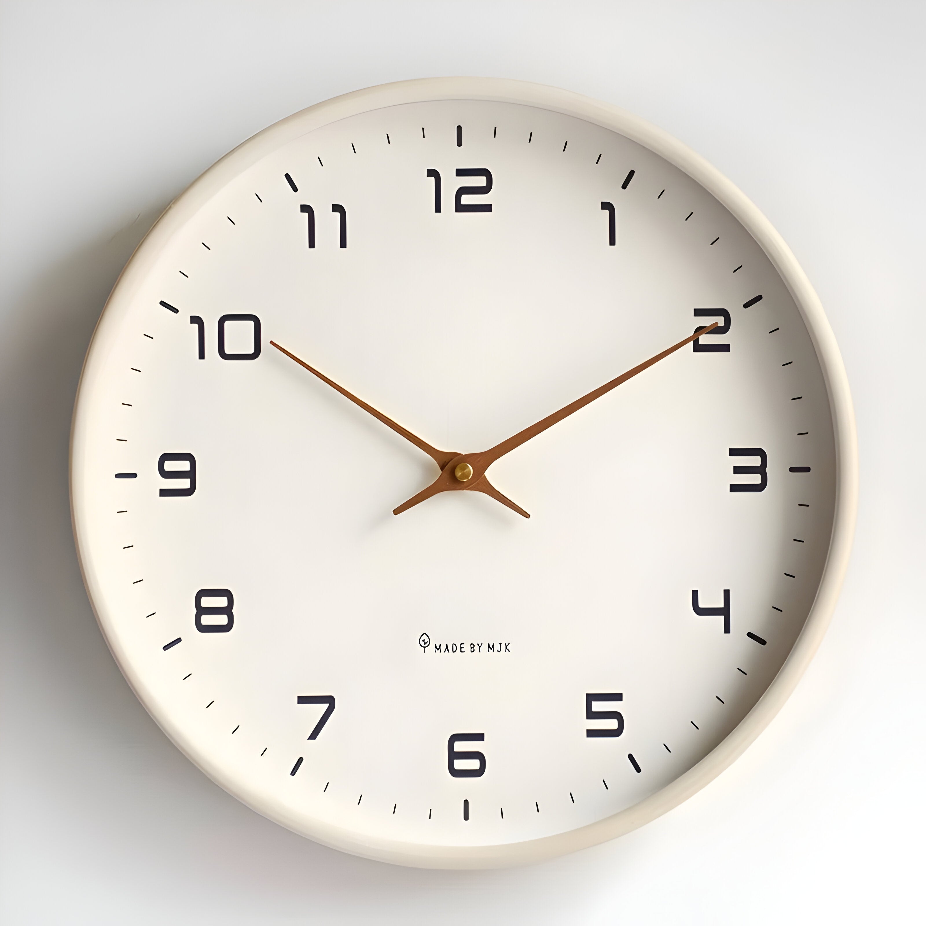 Horloge murale ronde moderne en bois avec mouvement silencieux pour salon, cuisine et chambre | Restfield