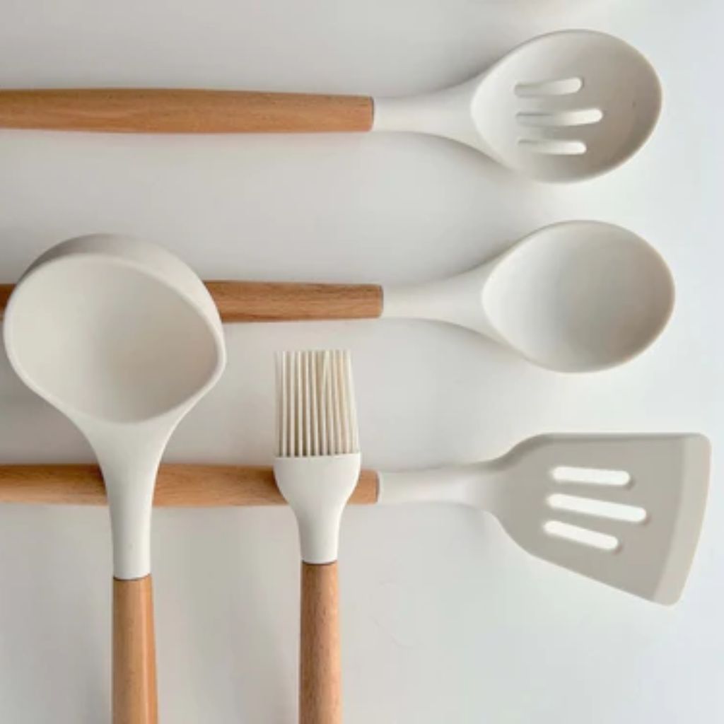 Silikon-Küchenutensilien-Set 11-teilig Holzgriffe Hitzebeständig bis 230 °C BPA-frei Kochlöffel Pfannenwender Küche | Sansoti