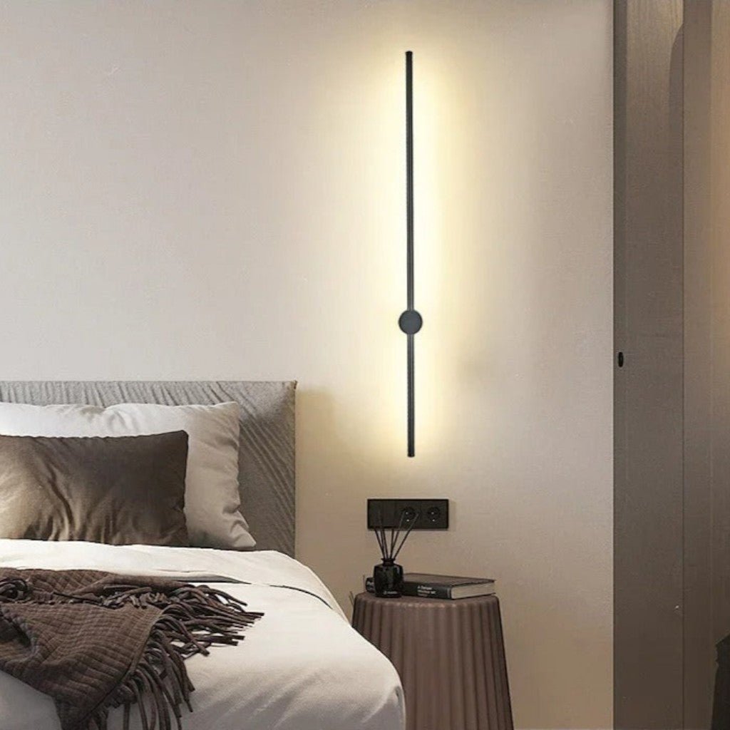 Minimalistische LED-Wandleuchte aus Aluminium 60–80 cm Schwarz Gold Wohnzimmer Schlafzimmer Flur Modernes, schlichtes Design | Sansoti