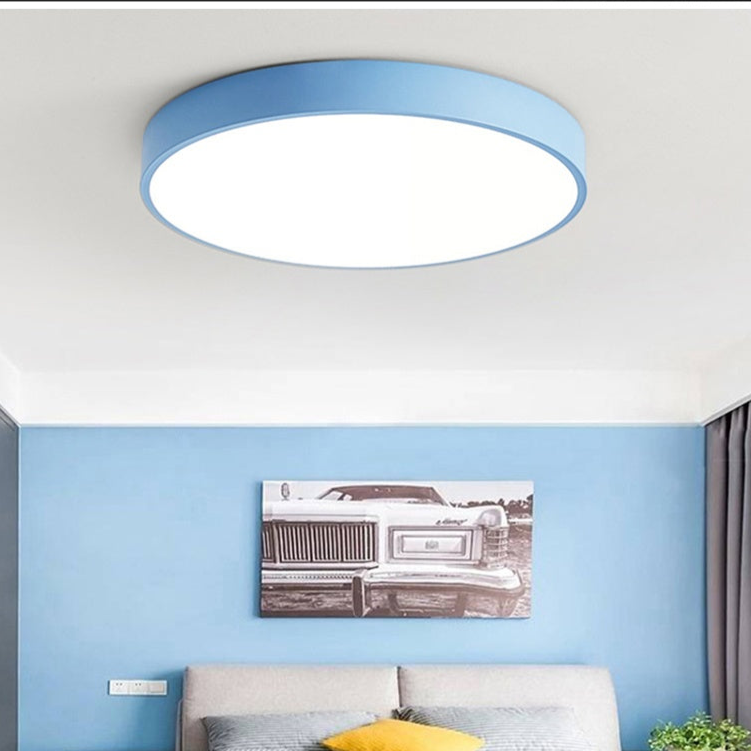 Drewniana lampa sufitowa Okrągły minimalistyczny design w stylu skandynawskim i makaronowym do salonu i sypialni Oświetlenie LED | Sansoti