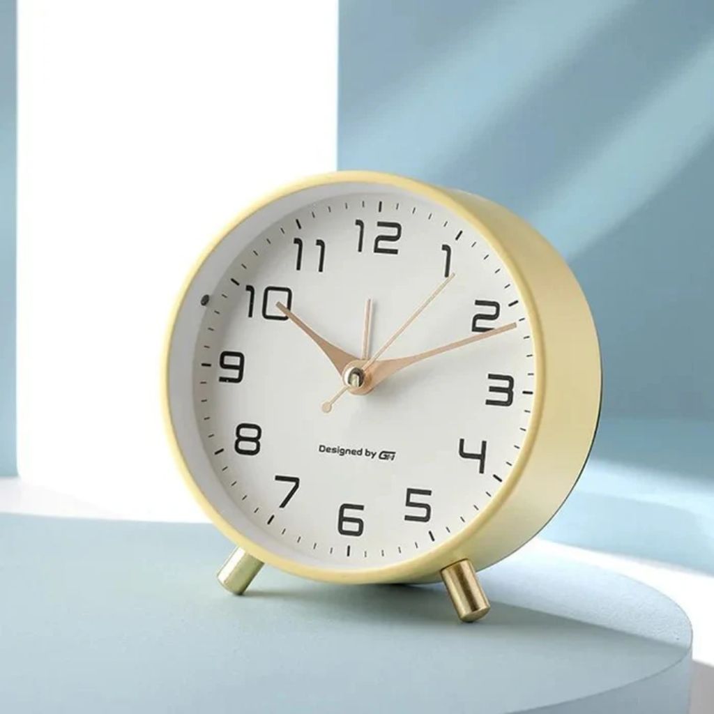 Leise Tischuhr aus Metall im skandinavischen Design, Durchmesser 12 cm, Blau Grün Weiß Schwarz Gelb Rosa, Wohnzimmer Schreibtisch | Sansoti