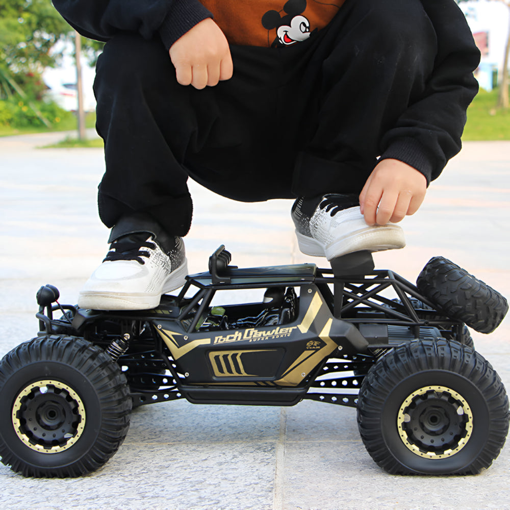 Bestuurbare Monstertruck Terreinwagen Metalen Chassis 4WD RC Auto Zwart Goud | Sansoti
