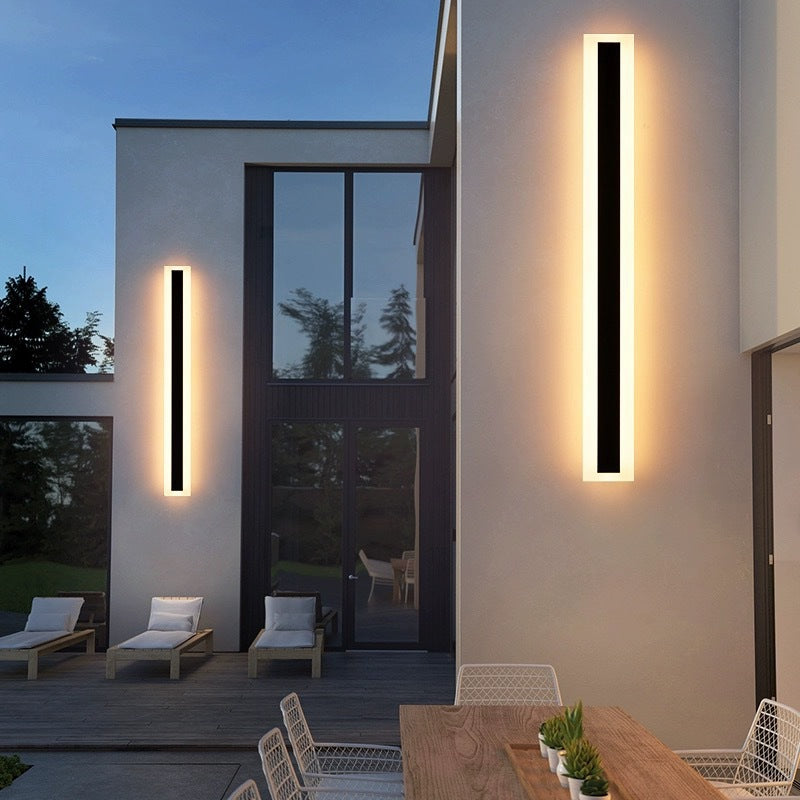 Applique murale extérieure LED épurée avec éclairage linéaire | Applique murale linéaire moderne pour façade, jardin, balcon et terrasse | Sansoti