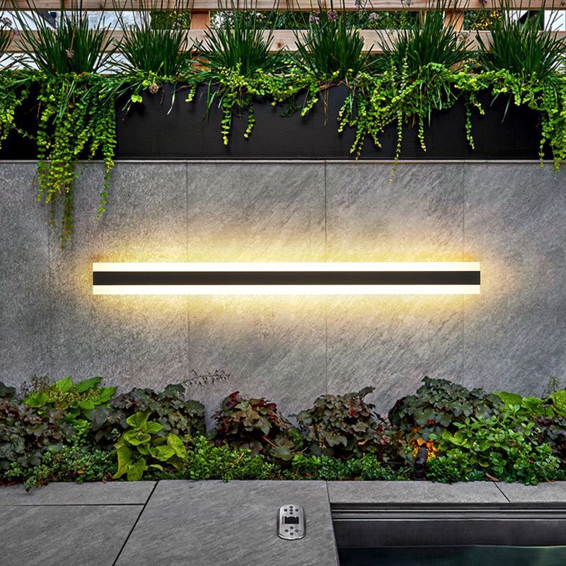 Applique murale extérieure LED épurée avec éclairage linéaire | Applique murale linéaire moderne pour façade, jardin, balcon et terrasse | Sansoti