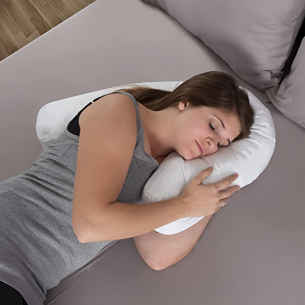 Orthopädisches Seitenschläferkissen mit Ohrmulde für optimalen Schlafkomfort, Rückenunterstützung und bei Nackenschmerzen | Sansoti