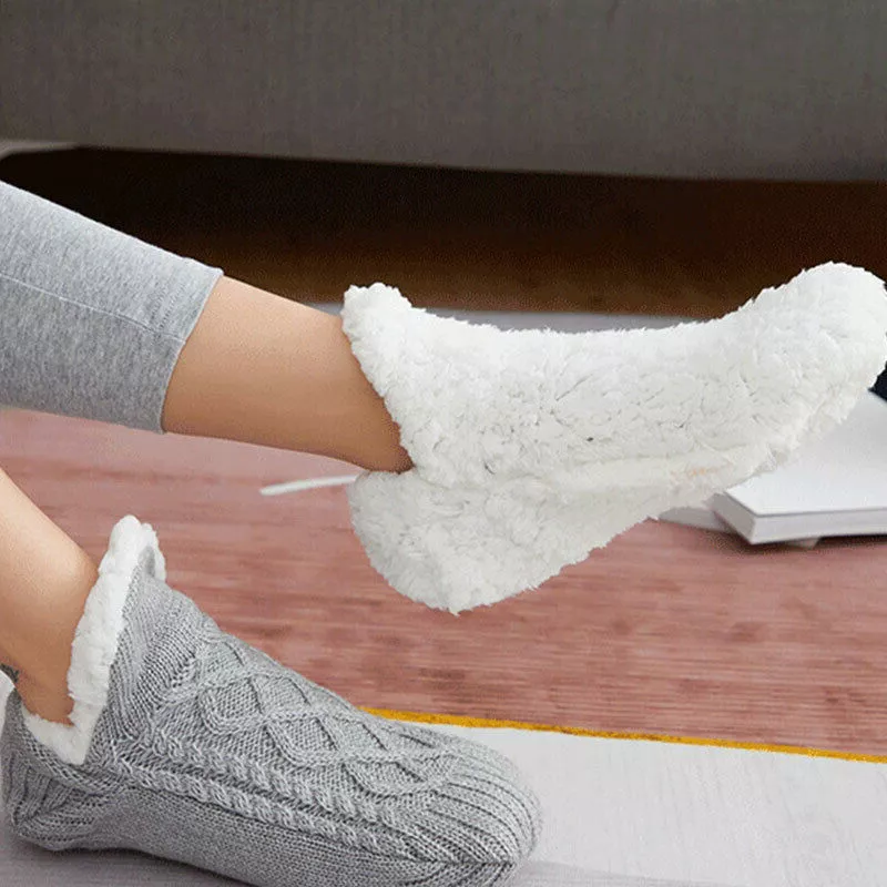 Warm Non-Slip Women's House Socks with Fleece Lining and Grip System for Winter Days at Home Sleeping Comfort | Sansoti