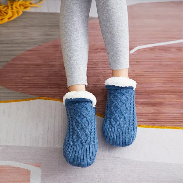 Warm Non-Slip Women's House Socks with Fleece Lining and Grip System for Winter Days at Home Sleeping Comfort | Sansoti
