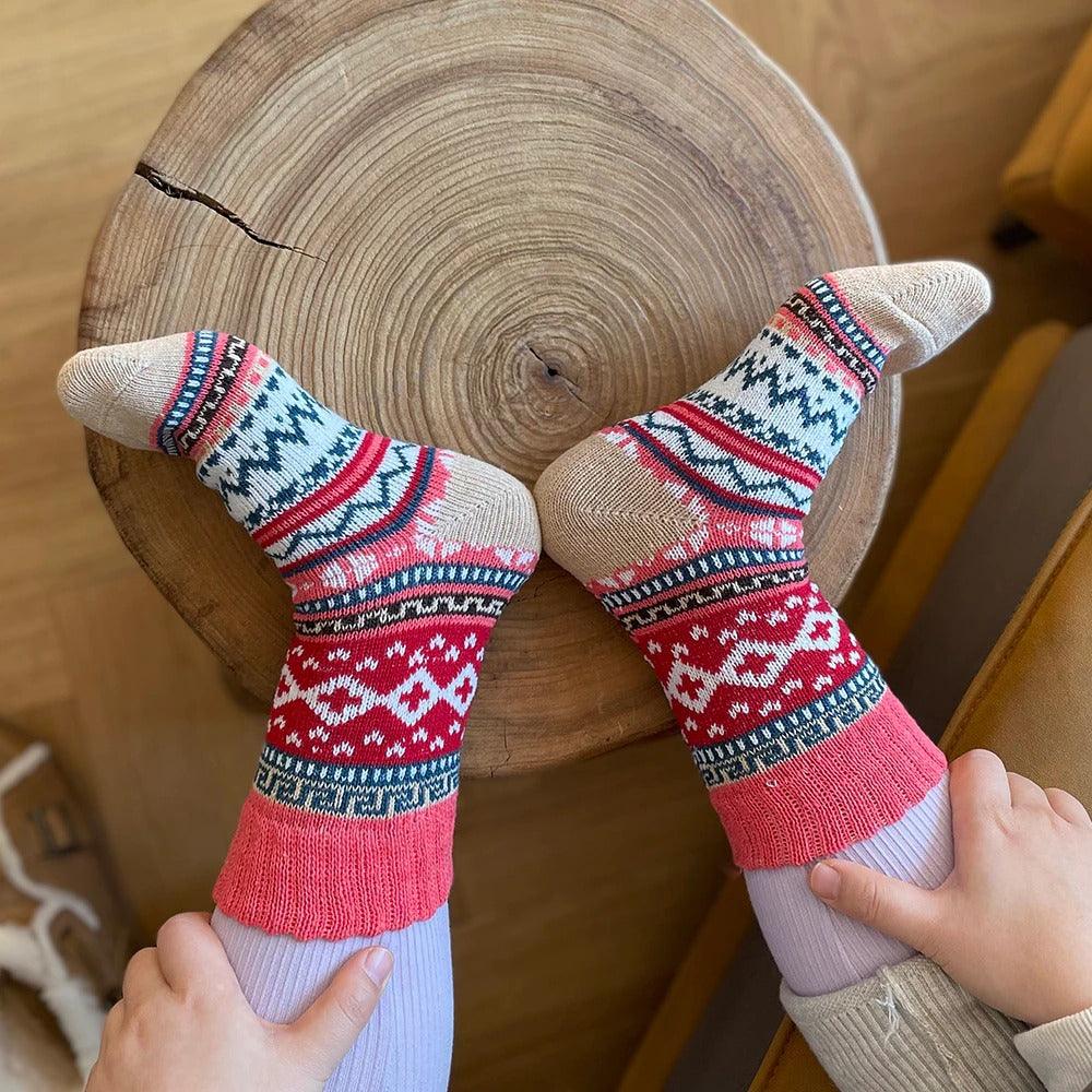 Scandinavische Wintersokken met Wolmix – Warme Unisex Sokken in 6 Patronen | Sansoti