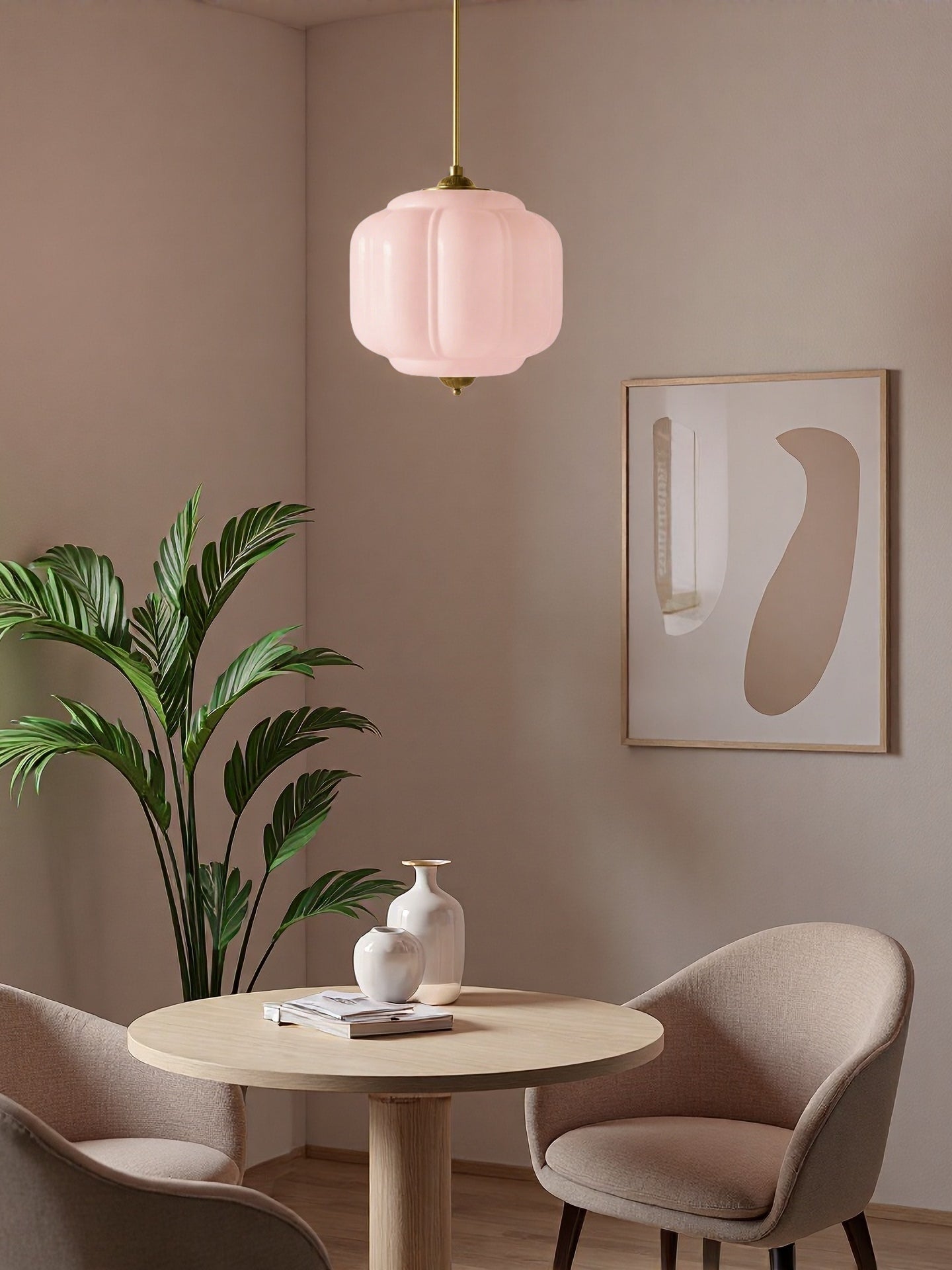 Vintage Kroonluchter met Crèmekleurige Glazen Kappen – Hanglamp in Retro-Stijl voor Eetkamer & Woonkamer | Sansoti