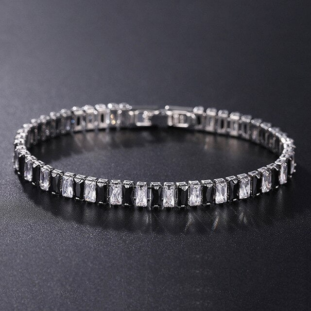 Elegante Schakelarmband met Zirkonia Stenen | Luxe Tennisarmband voor Dames en Heren | Geometrisch Design Polssieraad met Glanzende Kristallen | Verstelbare Feestelijke Armband Zilver Goud | Sansoti