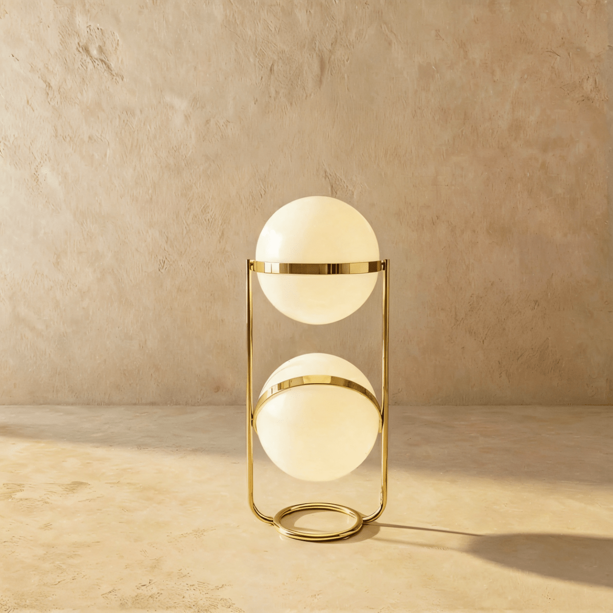 Rasu Minimalistische Stehlampe aus massivem Stahl mit stabilem Fuß | Restfield