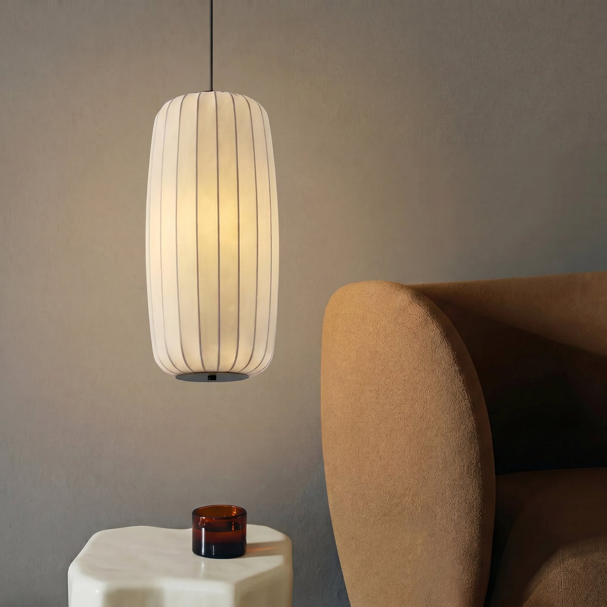 Gefaltete Stoff-Hängeleuchte, warmweißes LED-Licht, verstellbar, E27, Ø30–55 cm, für Wohnzimmer, Essbereich und Leseecke, stimmungsvolle Beleuchtung | Sansoti