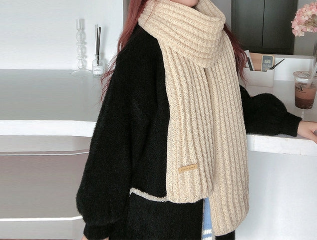 Handwoven Wool Scarf for Women Oversized 175cm Premium Winter Accessory Warm Elegant Soft Comfortable | Sansoti