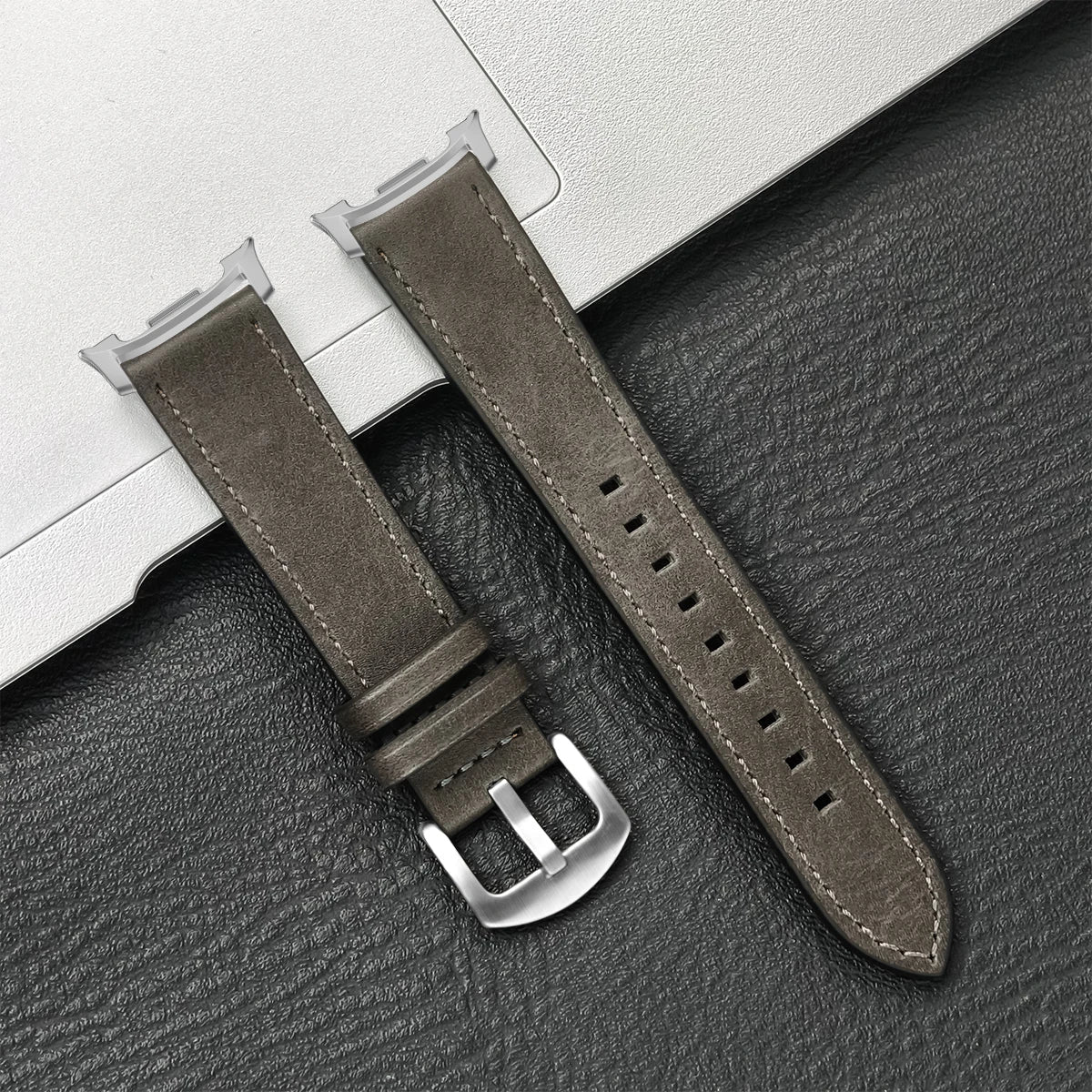 Braunes Lederarmband für Smartwatch mit Metallschnalle Verstellbares Atmungsaktives Armband für den täglichen Gebrauch | Sansoti