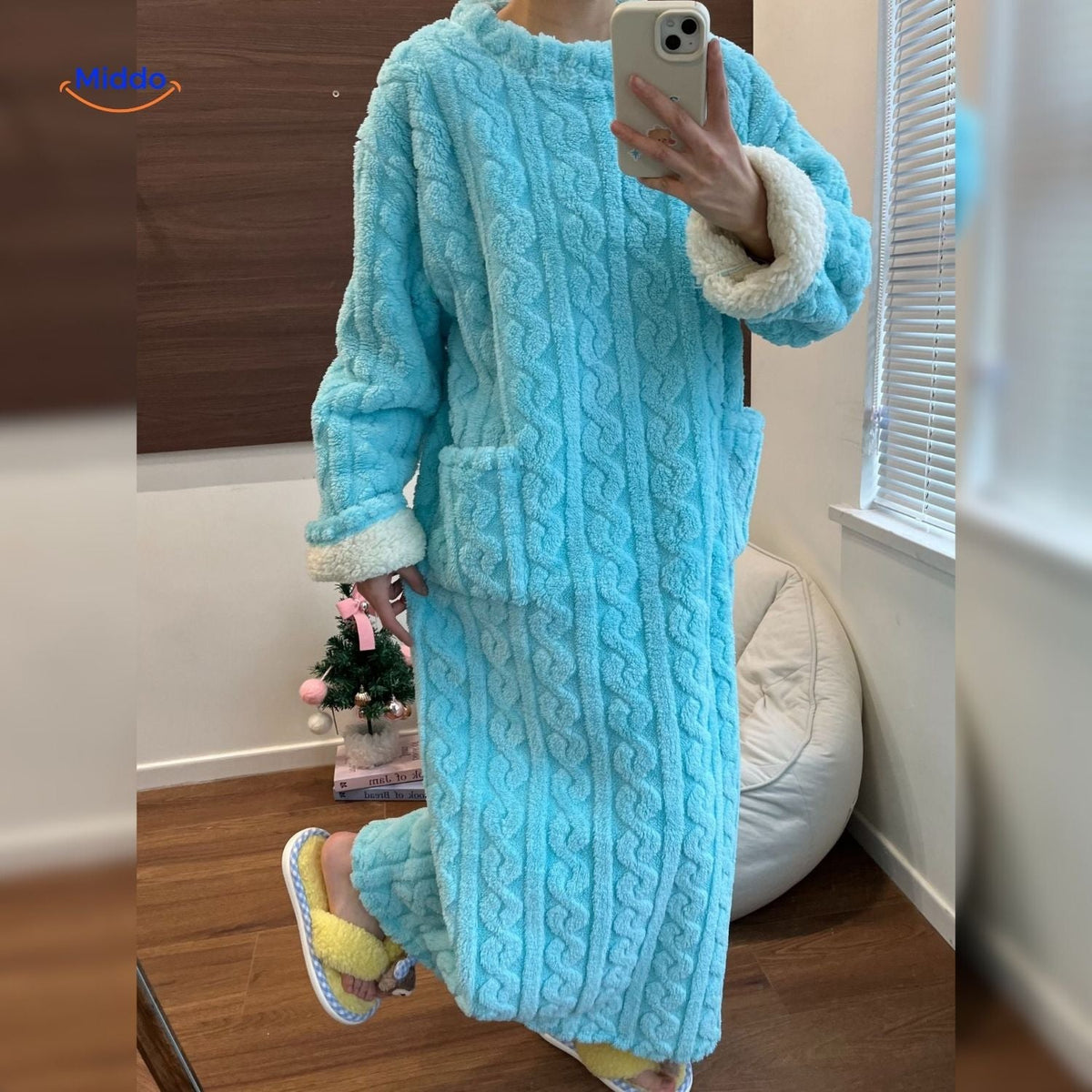 Fleece-Loungewear-Deckenmantel mit langen Ärmeln, Vordertaschen und weichem Polyester, bequeme Winter-Hauskleidung | Sansoti