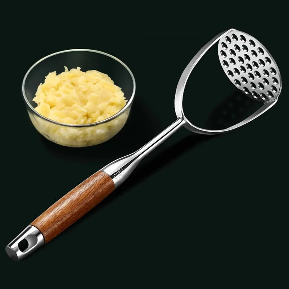 Kartoffelstampfer aus Edelstahl mit Holzgriff, ergonomisches Küchenutensil, Stampfer für Kartoffelpüree und Gemüse | Sansoti
