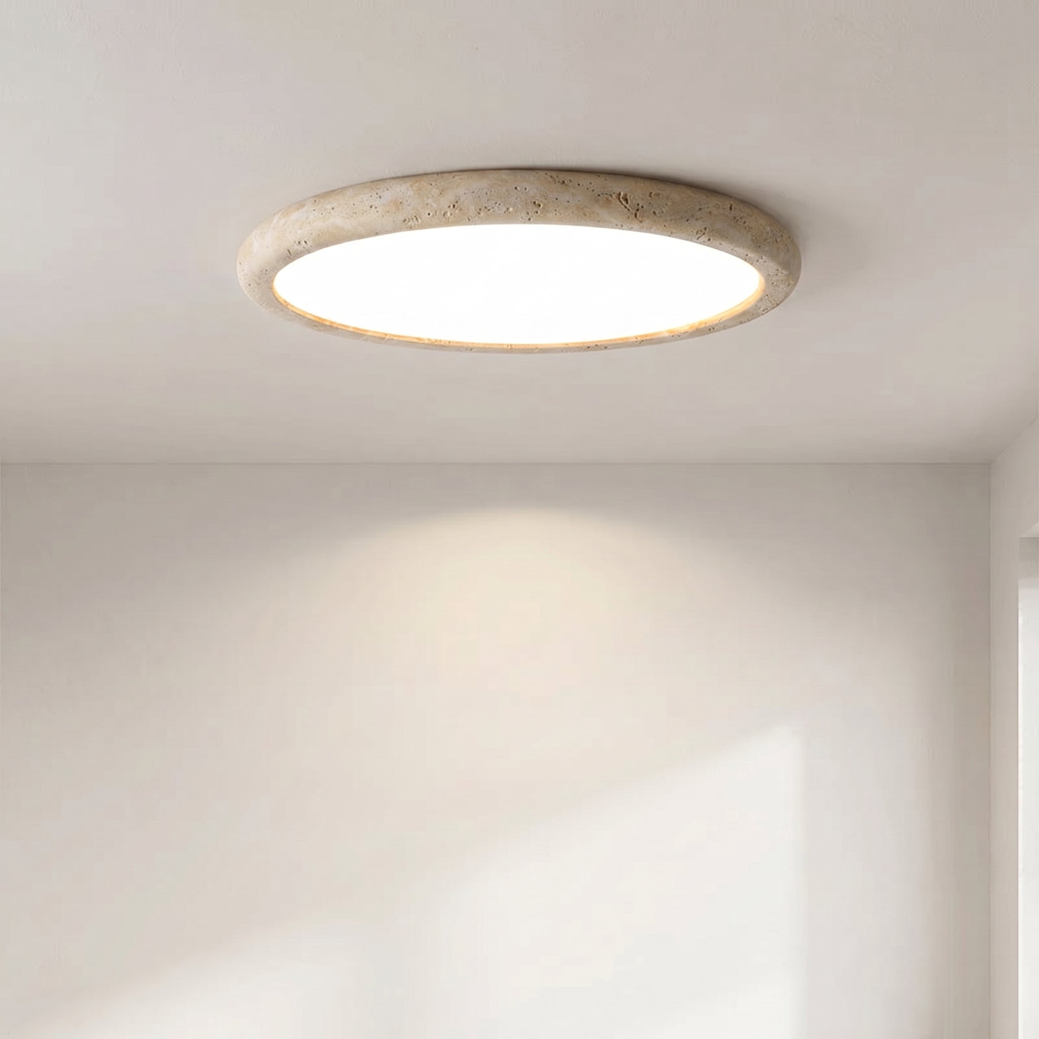 Plafonnier en travertin, pierre naturelle, rond, lumière chaude, design scandinave pour le salon et la chambre, 38-58 cm | Sansoti