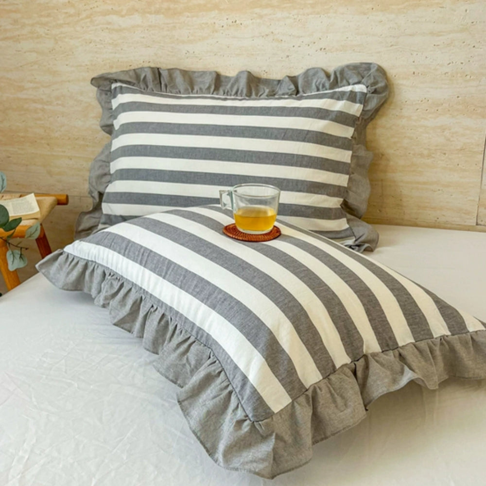 Ruffled Pillowcases with Striped Pattern for Queen-Size Pillows, Romantic Bedroom Bedding Decoration | Sansoti