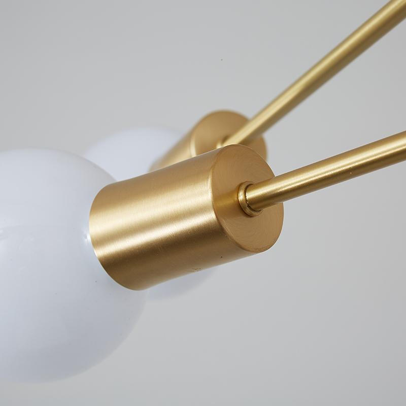 Moderne sputnik kroonluchter met 6 armen in messing – minimalistische design hanglamp zonder glazen kap | Sansoti