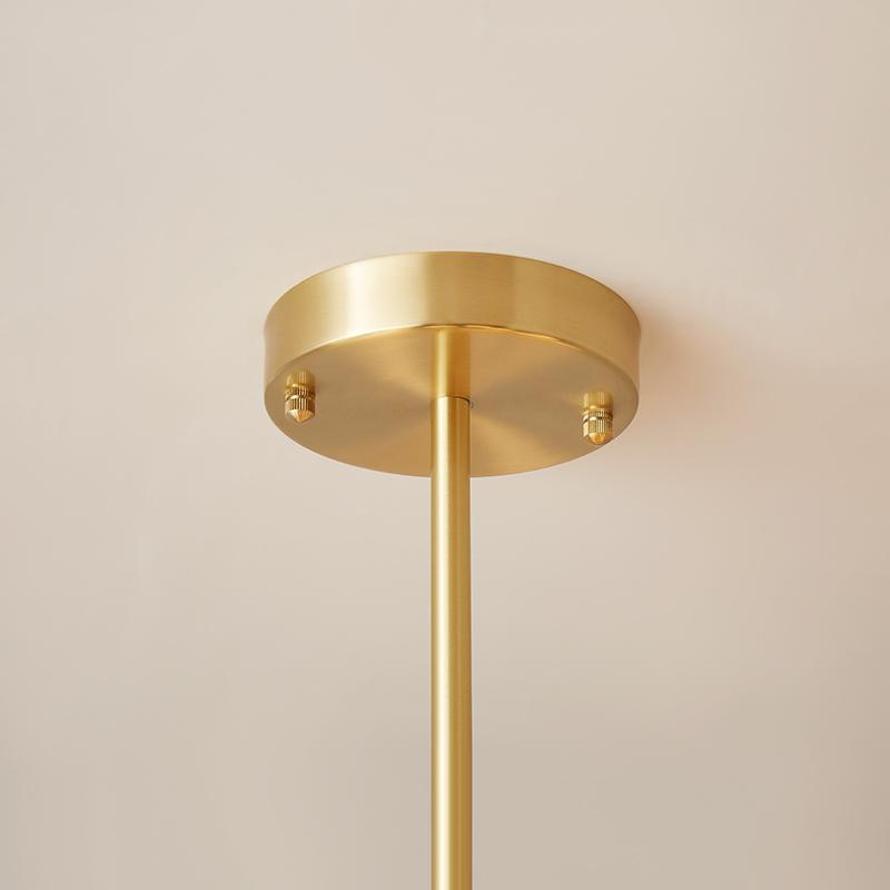 Moderne zweistöckige Sputnik Kronleuchter mit 12 Opalglas-Kugeln in Messing-Finish – Mid Century Design Pendelleuchte 90 cm | Restfield
