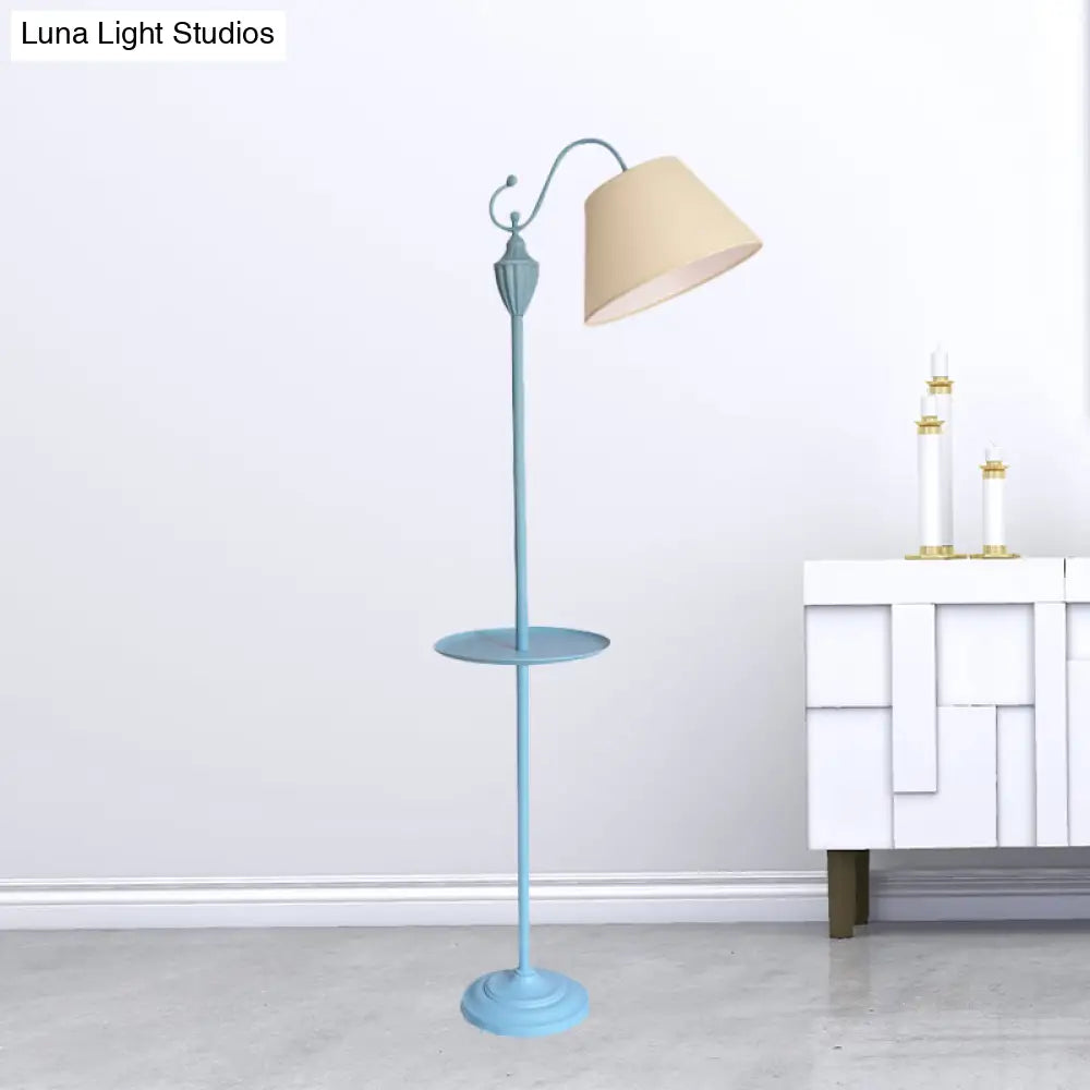 Staande Lamp met Stoffen Kap en Opbergplateau 160cm - Roze Blauw Geel Groen - E26/E27 Fitting - Moderne Vloerlamp | Sansoti