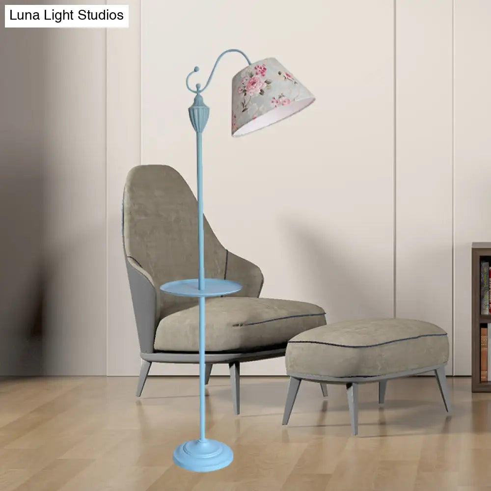 Staande Lamp met Stoffen Kap en Opbergplateau 160cm - Roze Blauw Geel Groen - E26/E27 Fitting - Moderne Vloerlamp | Sansoti