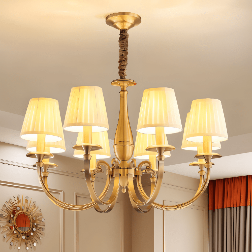 Lustre classique en cuivre avec abat-jours en tissu et lumière chaude et chaleureuse | Restfield