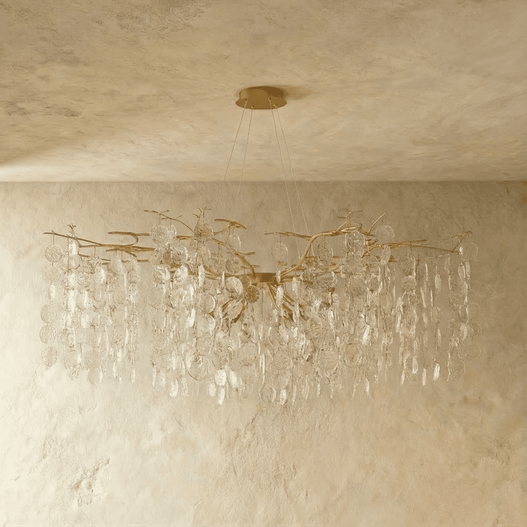 Luxe Kristallen Kroonluchter Met Gouden Takkenstructuur En Sprankelende Lichtval | Sansoti