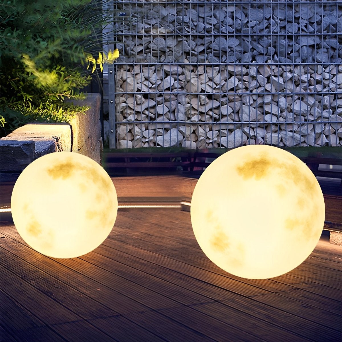 Spherical Solar-Powered Garden Light with Moon Relief, Waterproof IP67, for Garden Paths, Terraces, Lawns, and Driveways | Sansoti
