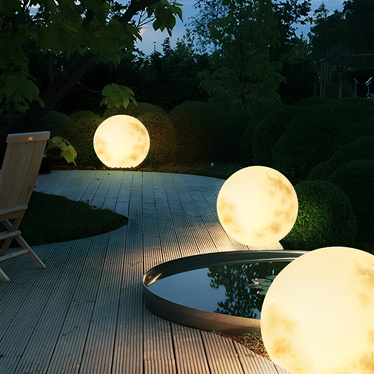 Spherical Solar-Powered Garden Light with Moon Relief, Waterproof IP67, for Garden Paths, Terraces, Lawns, and Driveways | Sansoti