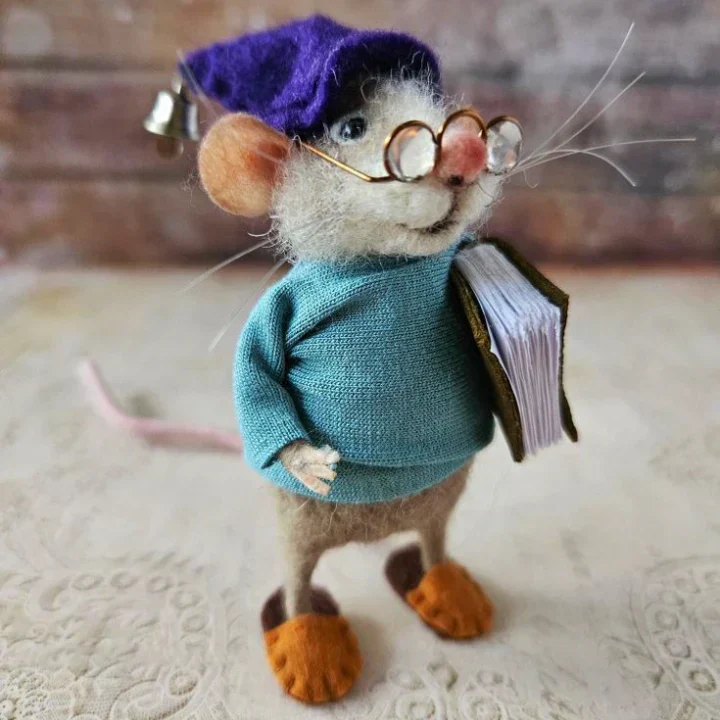 Handmade Felt Mouse Decorative Figurine - Wool & Leather - 7,6 cm - Cute Ornament for Seasonal Décor | Sansoti