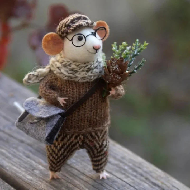 Handmade Felt Mouse Decorative Figurine - Wool & Leather - 7,6 cm - Cute Ornament for Seasonal Décor | Sansoti