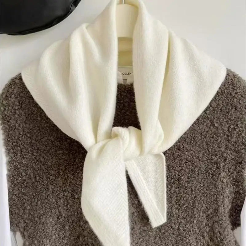 Knitted Women's Triangle Scarf Soft Winter Wrap Cotton Polyester Warmth Stylish Comfortable Elegant | Sansoti