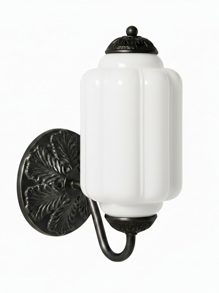 Melkglazen Wandlamp Eloise voor Hal en Slaapkamer | Vintage Wandverlichting met Melkwit Glas | Sansoti