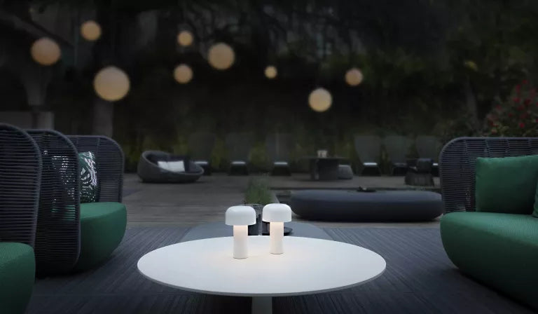 Lampe de table sans fil rechargeable de 21x12.5cm, LED à intensité variable, lumière d’ambiance pour bureau, table de chevet et salon | Sansoti
