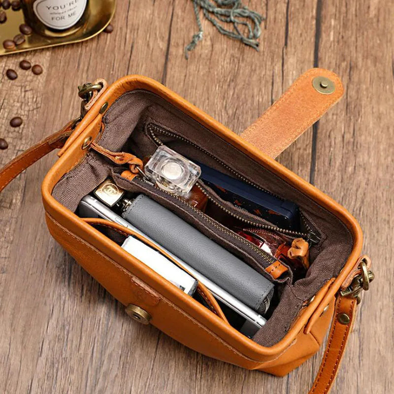 Crossbody Schoudertas Leer 22x12x6 cm Handgemaakt Damestas voor Dagelijks Gebruik Elegante Compacte Tas | Sansoti