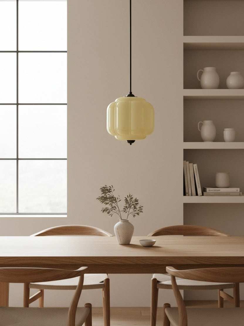 Vintage Kroonluchter met Crèmekleurige Glazen Kappen – Hanglamp in Retro-Stijl voor Eetkamer & Woonkamer | Sansoti